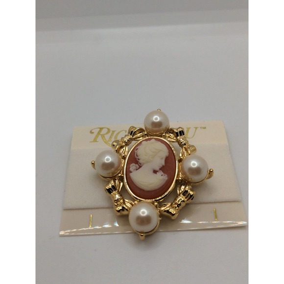 Vintage Gold Tone Cameo Brooch/Pendant With Simulated Pearls - Picture 4 of 13